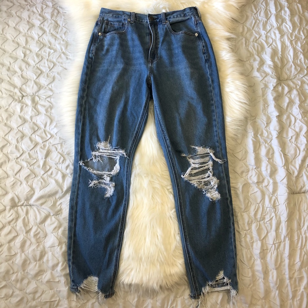 American Eagle Outfitters Mom Jeans